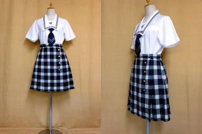 鶴川高等学校の制服
